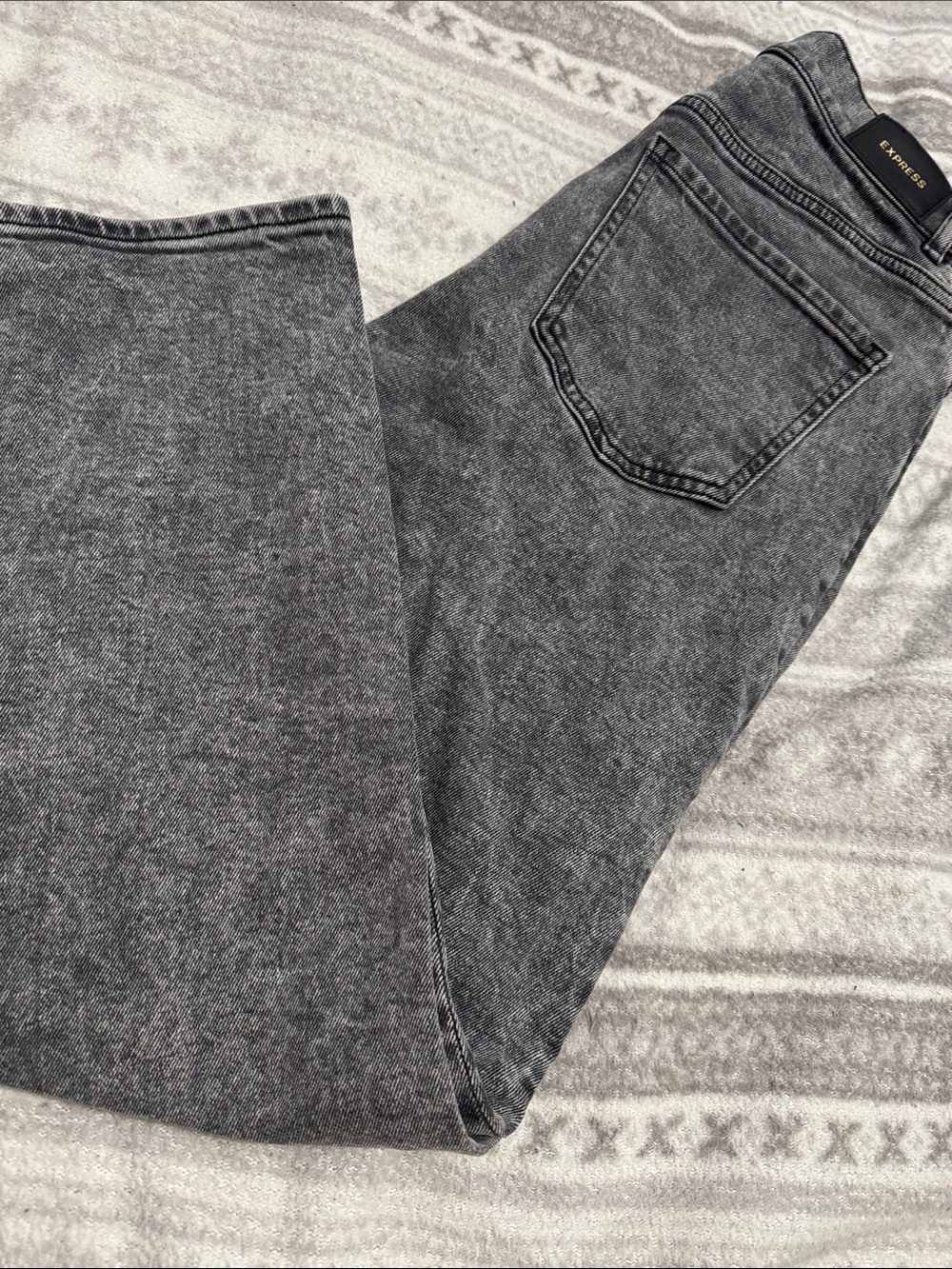 Express Black Gray Acid-Wash Capri Jeans